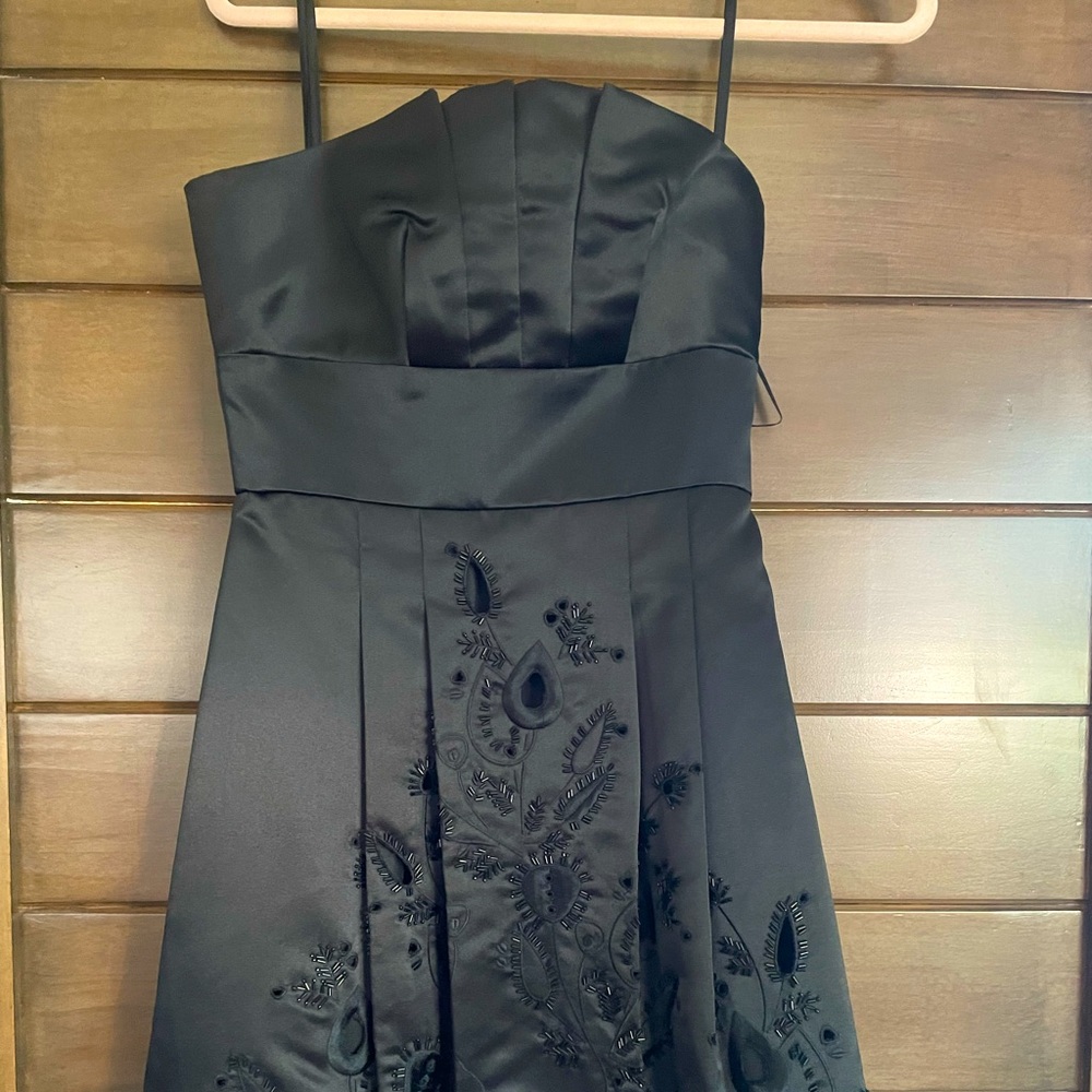 Like new BCBGMAXAZRIA cocktail dress size 4